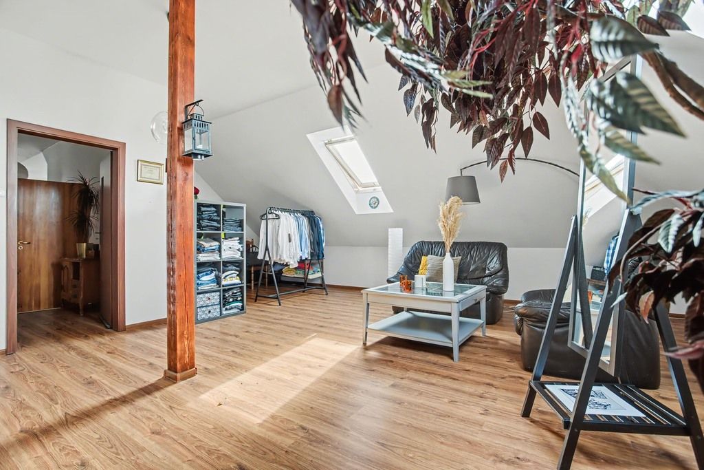 dom wolnostojący, 6 pokoi Borzęcin Mały, ul. Kosmowska. Zdjęcie 18