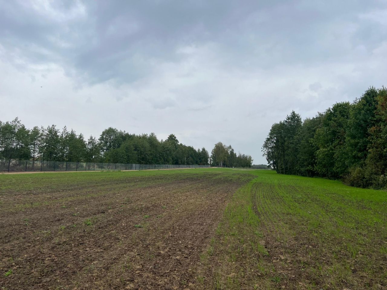 Działka budowlana Niewiadoma. Zdjęcie 3