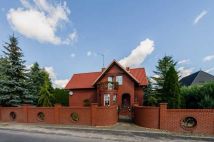 dom wolnostojący Wikielec, ul. Jaworowa. Zdjęcie 1