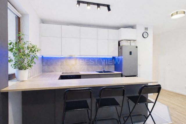 Mieszkanie 3-pokojowe Stara Iwiczna. Zdjęcie 3