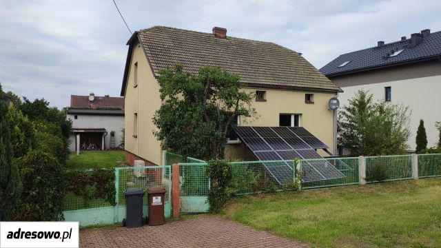 dom wolnostojący, 4 pokoje Lubliniec. Zdjęcie 1