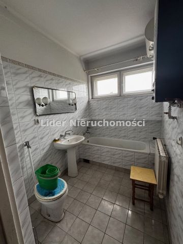 dom wolnostojący, 15 pokoi Pabianice Karniszewice, ul. Żelazna. Zdjęcie 17