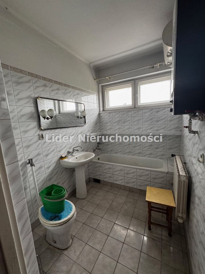 dom wolnostojący, 15 pokoi Pabianice Karniszewice, ul. Żelazna. Zdjęcie 17
