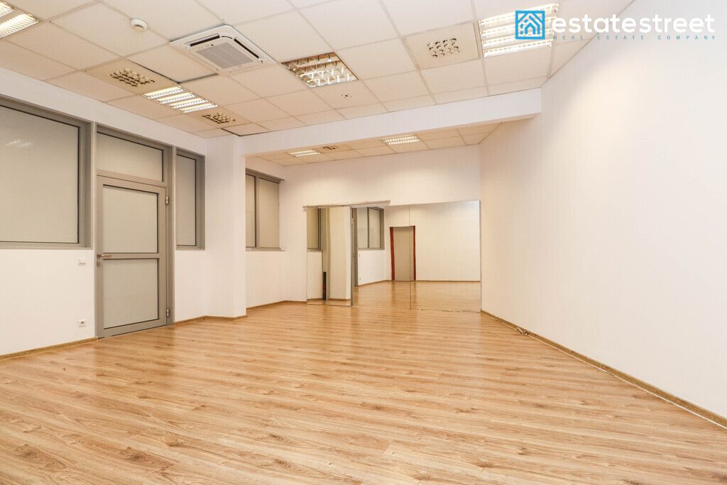 Biuro Kraków Podgórze, ul. Stanisława Smolki. Zdjęcie 2