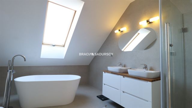 dom wolnostojący, 5 pokoi Cianowice, ul. Stawowa. Zdjęcie 16