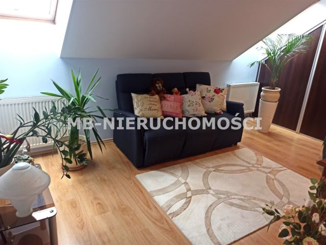 dom wolnostojący, 5 pokoi Sząbruk. Zdjęcie 17