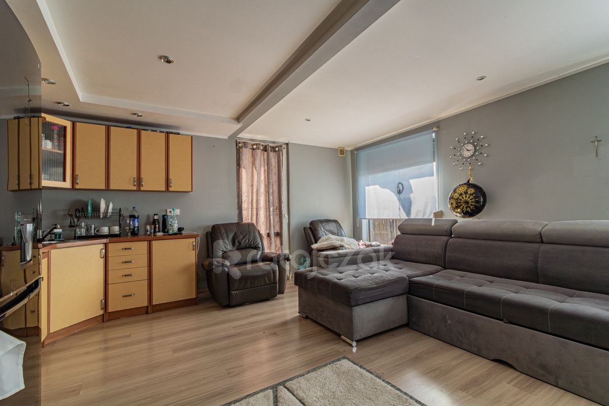 bliźniak, 4 pokoje Radunica. Zdjęcie 33