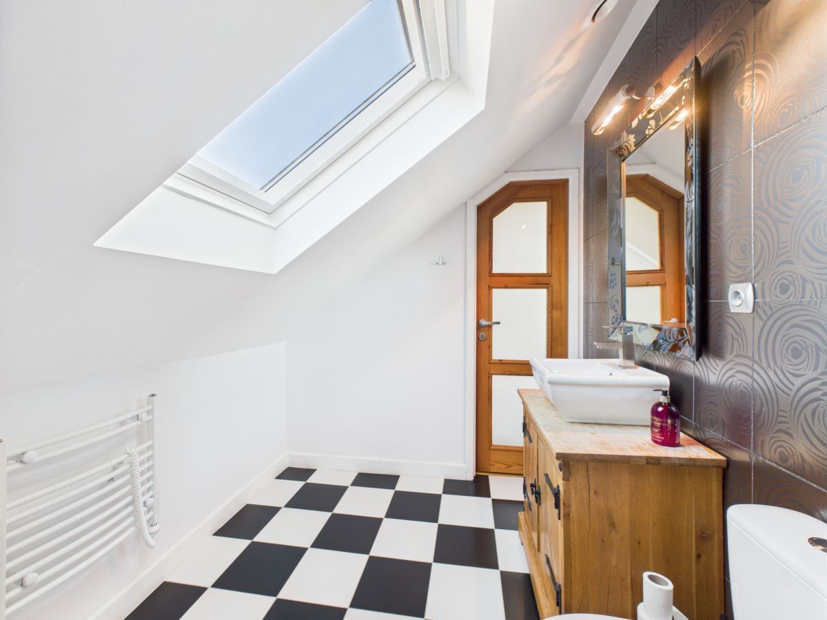 dom wolnostojący, 5 pokoi Żarnowska, ul. Jeziorna. Zdjęcie 19