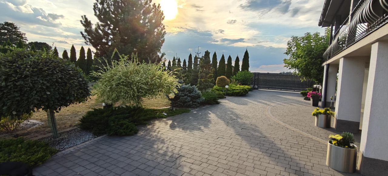 dom wolnostojący Łyszkowice, ul. Brzezińska. Zdjęcie 7