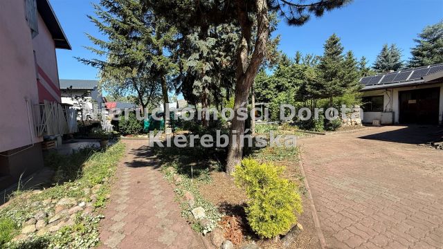 dom wolnostojący, 9 pokoi Ujazd. Zdjęcie 16