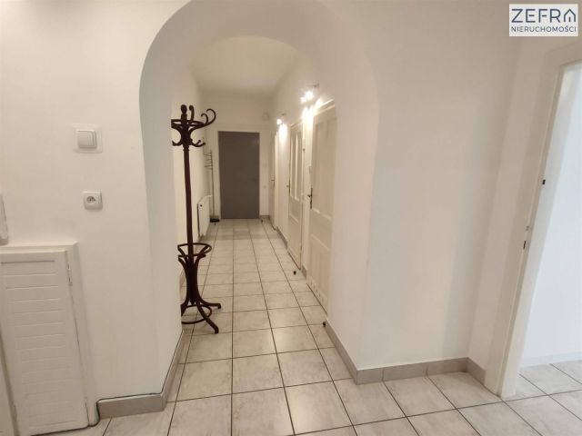 Lokal Kraków Zwierzyniec. Zdjęcie 10