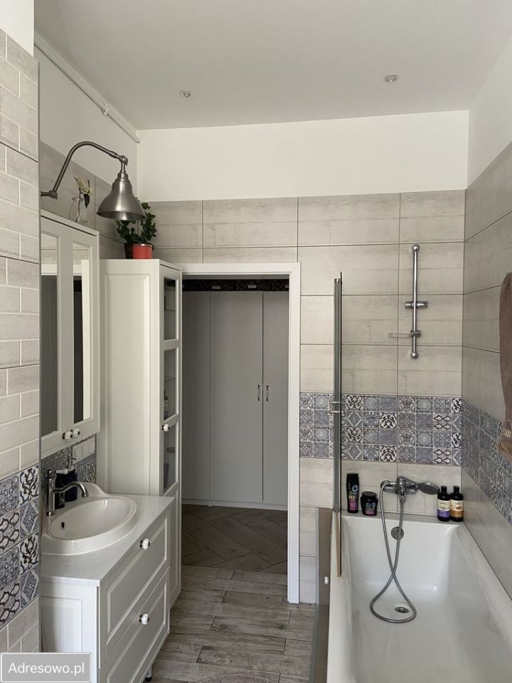 Mieszkanie 3-pokojowe Jelenia Góra Centrum, ul. Artura Grottgera. Zdjęcie 2