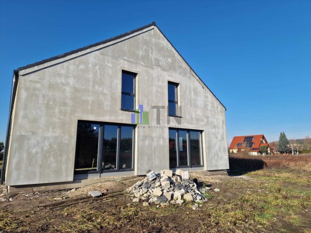 bliźniak, 4 pokoje Chrząstawa Wielka. Zdjęcie 5