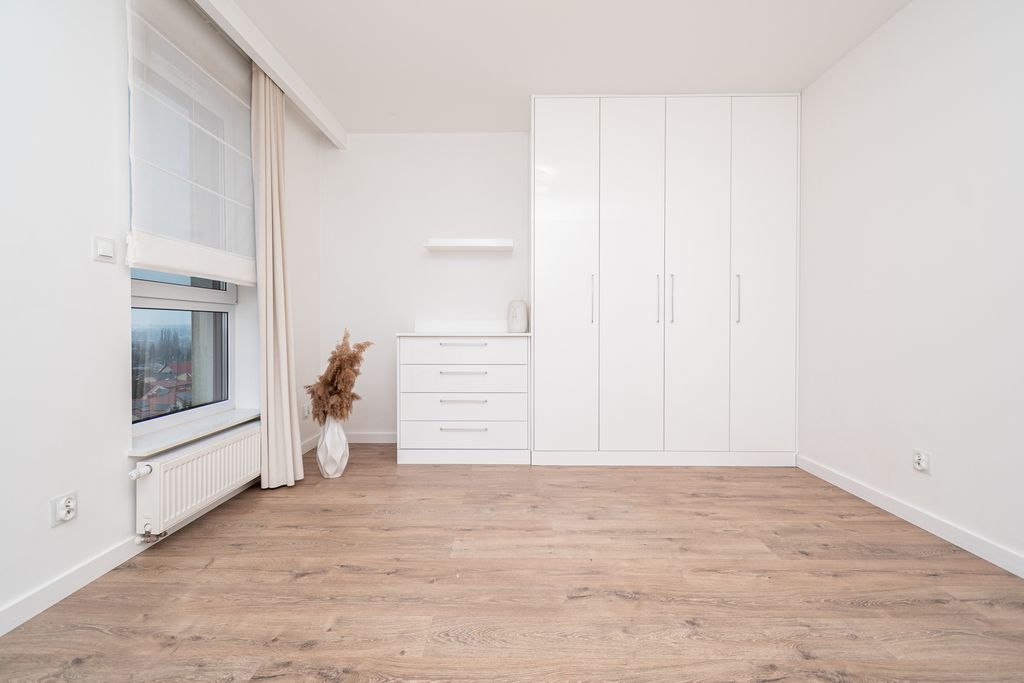 Mieszkanie 3-pokojowe Kalisz, ul. Batalionu Parasol. Zdjęcie 1