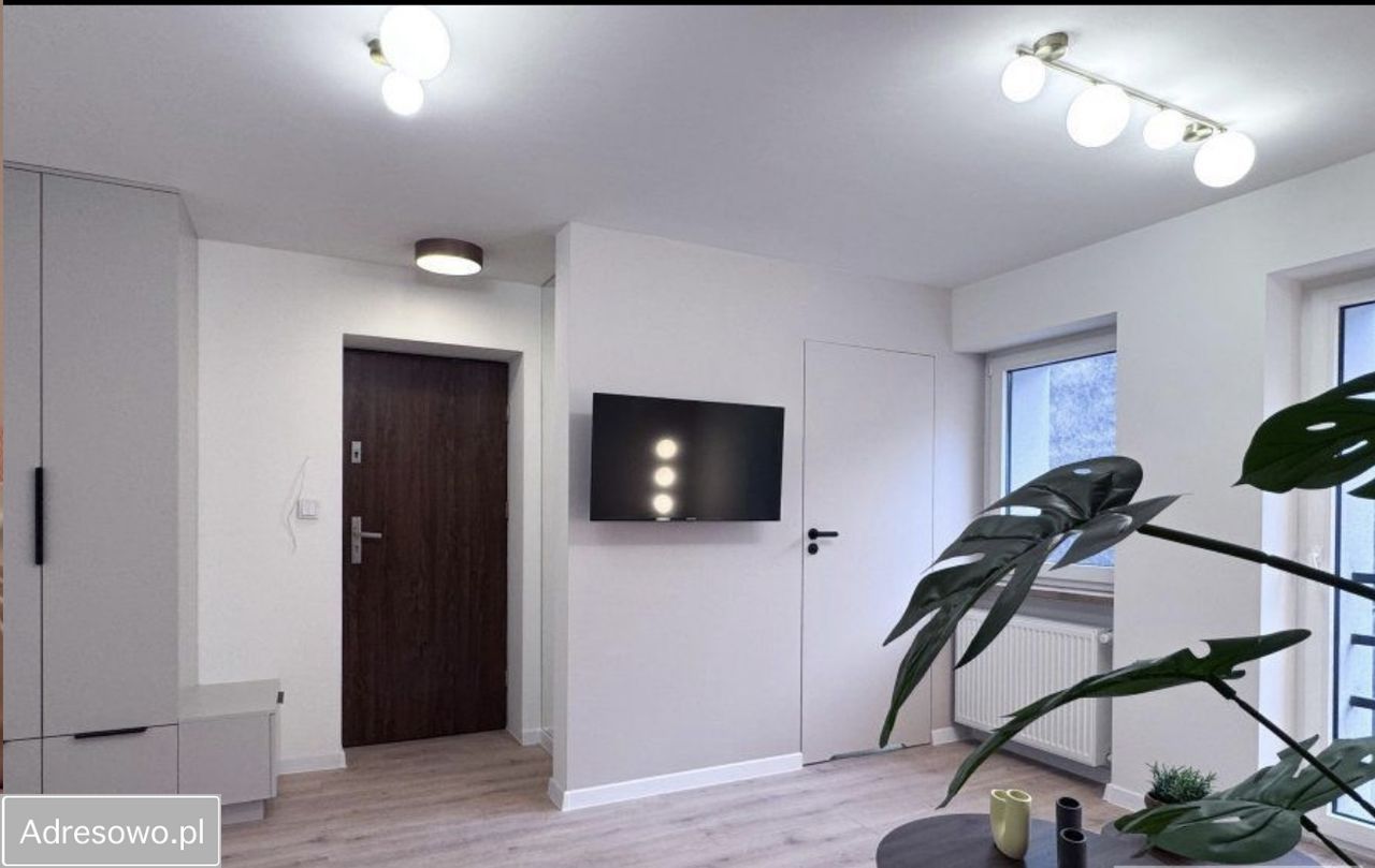 Mieszkanie 2-pokojowe Katowice Śródmieście, ul. Marii Skłodowskiej-Curie. Zdjęcie 13