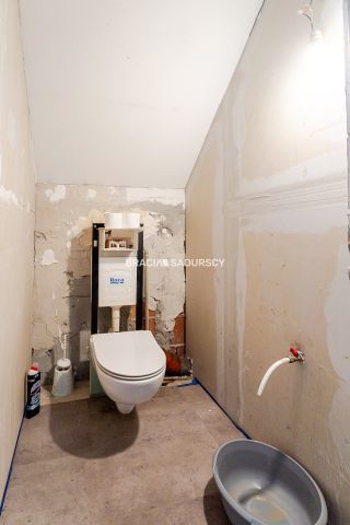 dom wolnostojący, 7 pokoi Myślenice. Zdjęcie 31