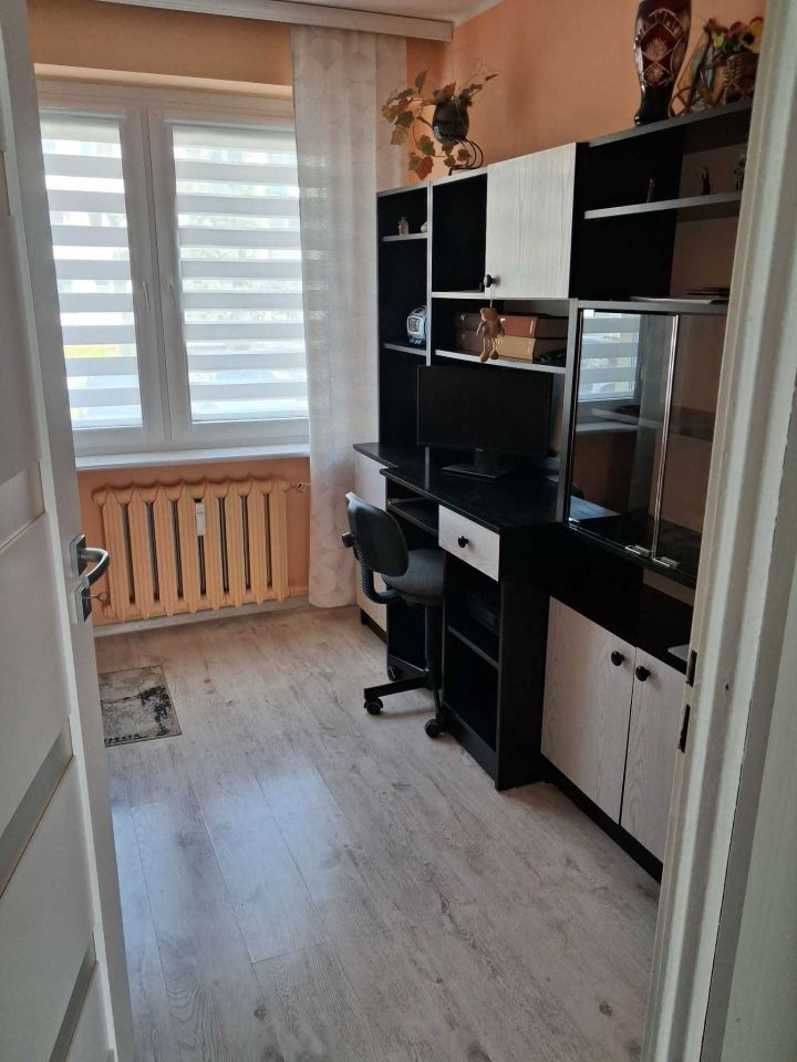 Mieszkanie 3-pokojowe Kutno. Zdjęcie 3