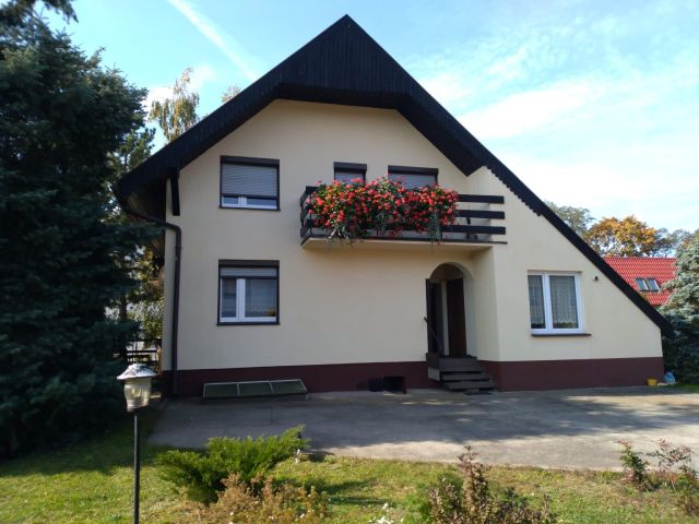 dom wolnostojący, 6 pokoi Opole Bierkowice, ul. Lajkonika. Zdjęcie 1