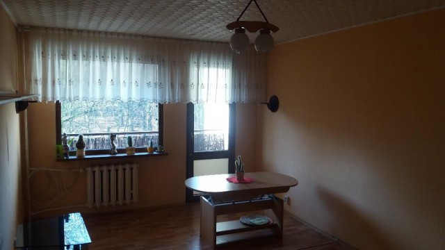 Mieszkanie 3-pokojowe Nowogród Bobrzański. Zdjęcie 1