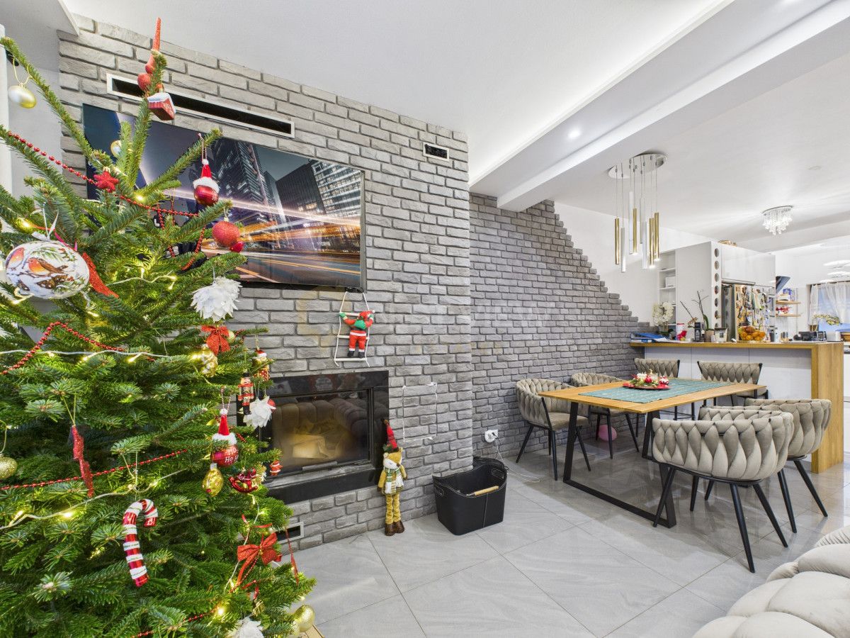 dom szeregowy, 5 pokoi Łomianki Dolne, ul. Kościelna Droga. Zdjęcie 7