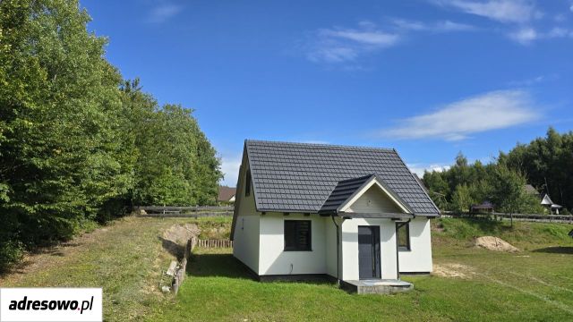 dom wolnostojący, 4 pokoje Częstocin. Zdjęcie 1