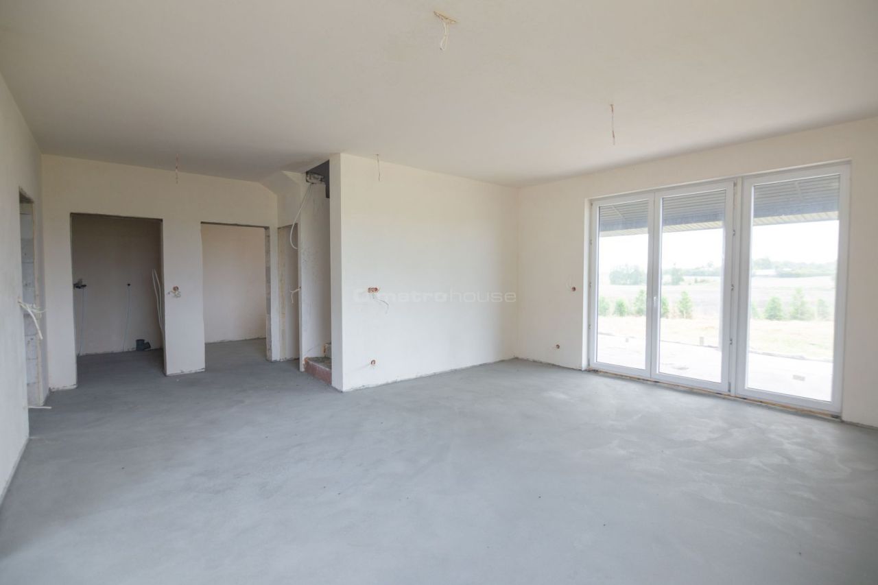 dom wolnostojący, 6 pokoi Płocochowo. Zdjęcie 11