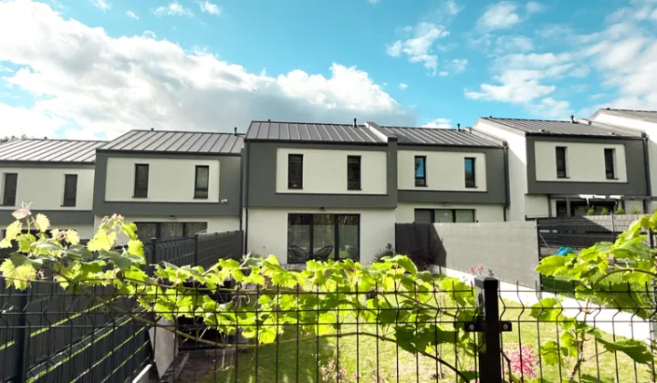 dom szeregowy, 4 pokoje Łosino, ul. Bukowa