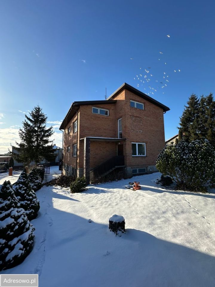 dom wolnostojący, 8 pokoi Biała Rawska. Zdjęcie 2