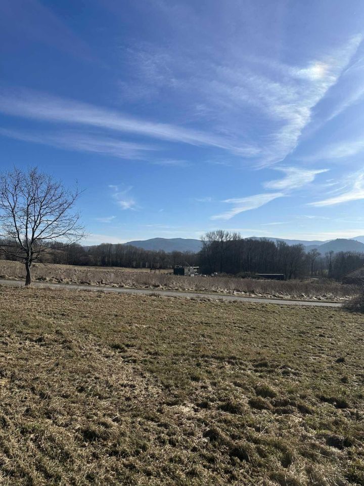 Działka budowlana Komarno. Zdjęcie 5