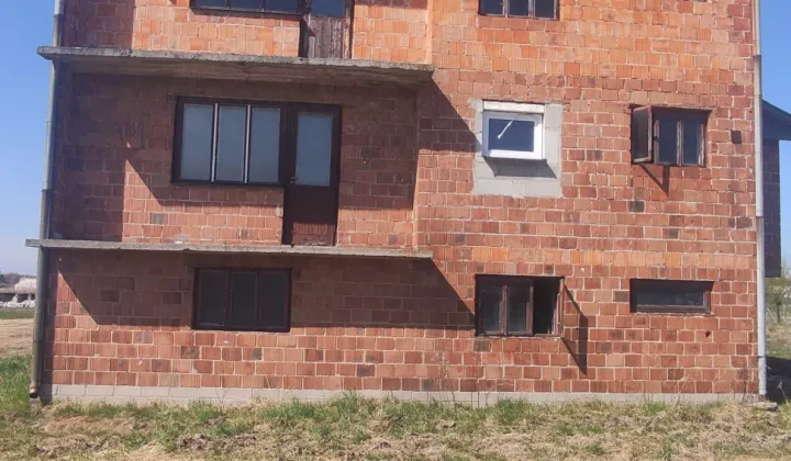 dom wolnostojący Oblęgór