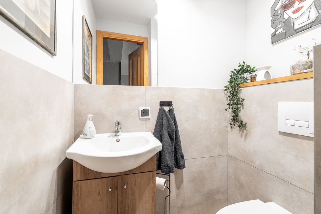 Mieszkanie 4-pokojowe Warzymice. Zdjęcie 12