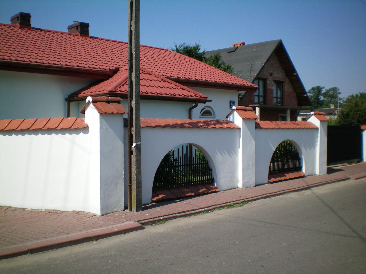 dom wolnostojący, 4 pokoje Laszczki, ul. Leszczynowa. Zdjęcie 2