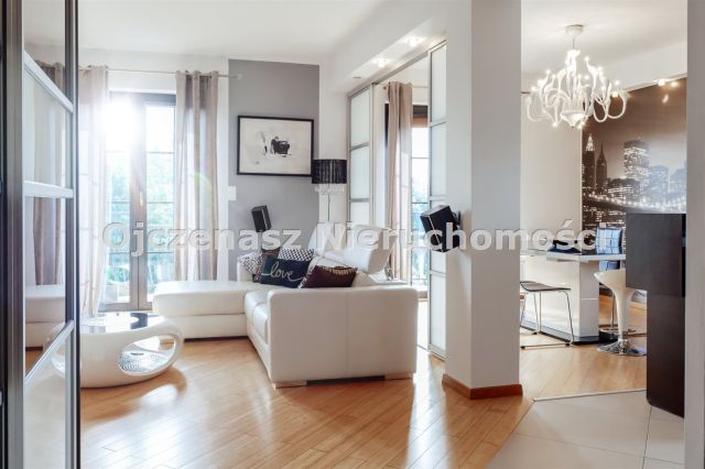 Mieszkanie 3-pokojowe Niemcz. Zdjęcie 4