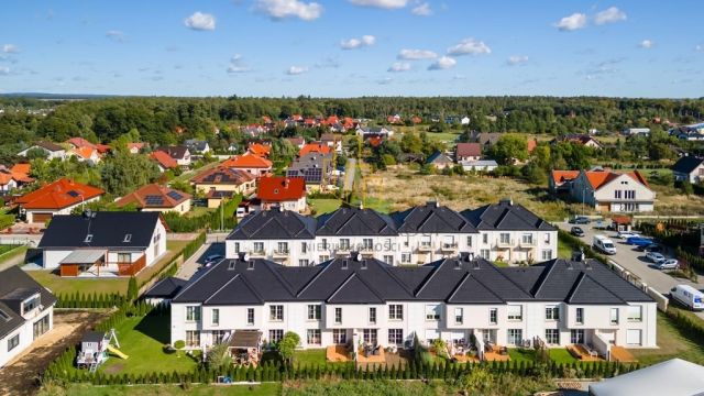 dom szeregowy, 4 pokoje Oleśnica. Zdjęcie 30