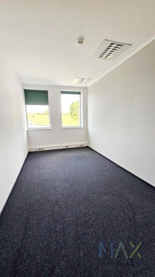 Biuro Kraków Płaszów, ul. gen. Henryka Kamieńskiego. Zdjęcie 8