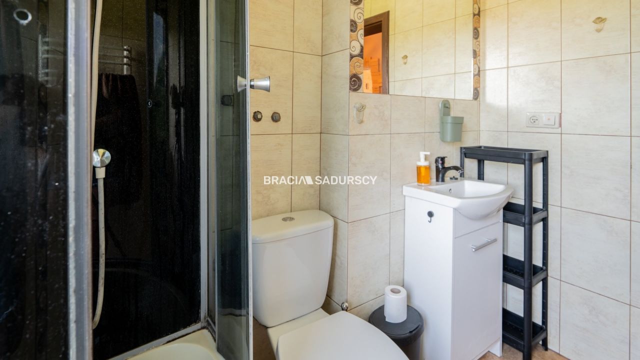 dom wolnostojący, 5 pokoi Wolica. Zdjęcie 17