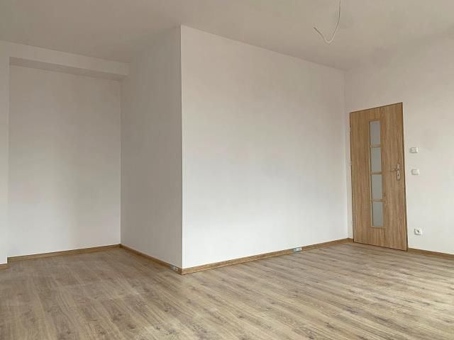 Mieszkanie 2-pokojowe Piekary Śląskie Centrum, ul. Prymasa Stefana Wyszyńskiego. Zdjęcie 4