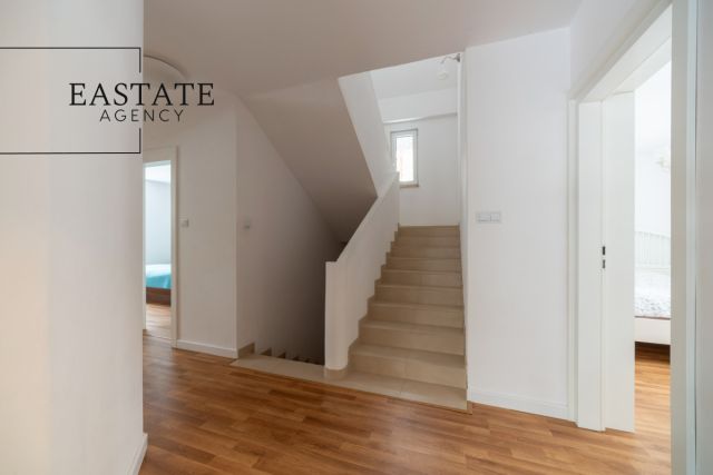 dom wolnostojący, 8 pokoi Wilga. Zdjęcie 15