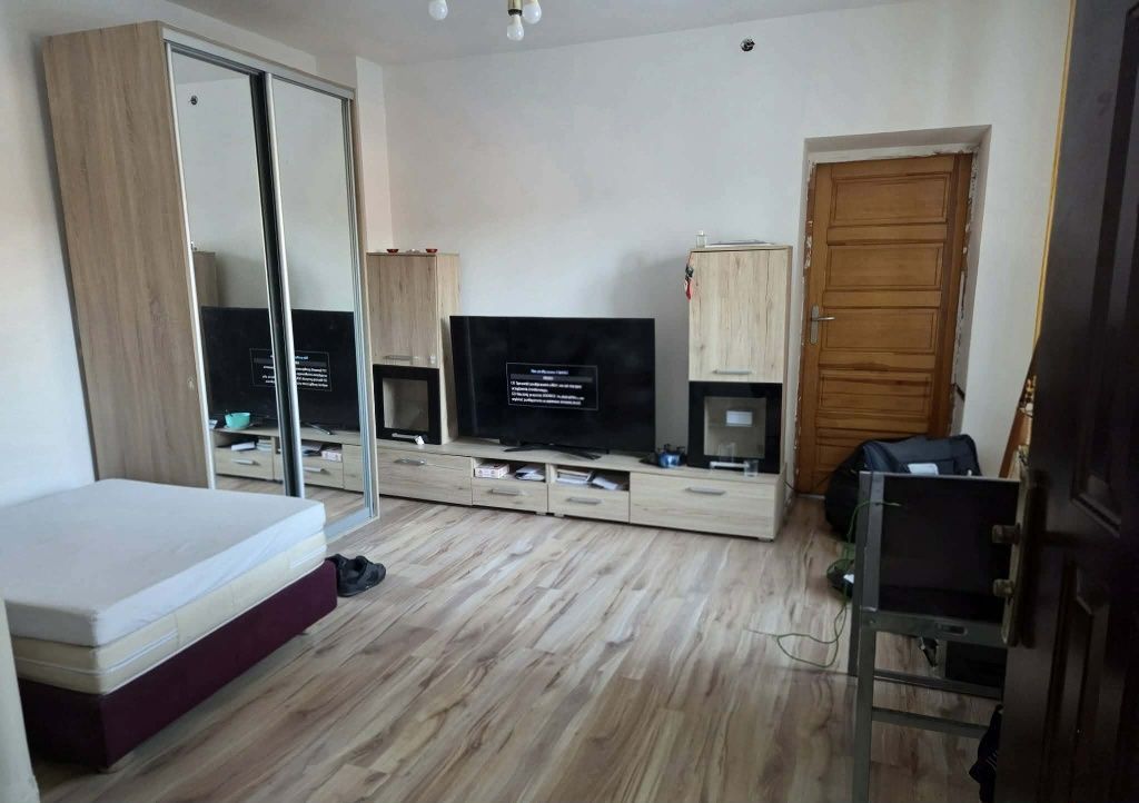 Mieszkanie 4-pokojowe Guzów. Zdjęcie 4