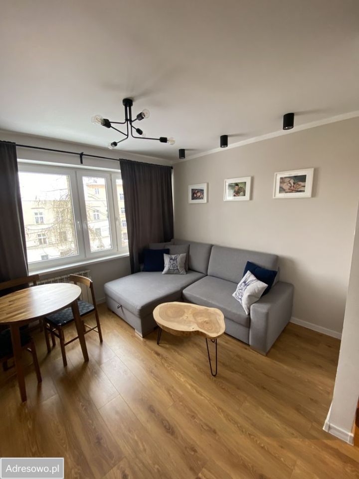 Mieszkanie 2-pokojowe Chełmno, os. Kopernika. Zdjęcie 1