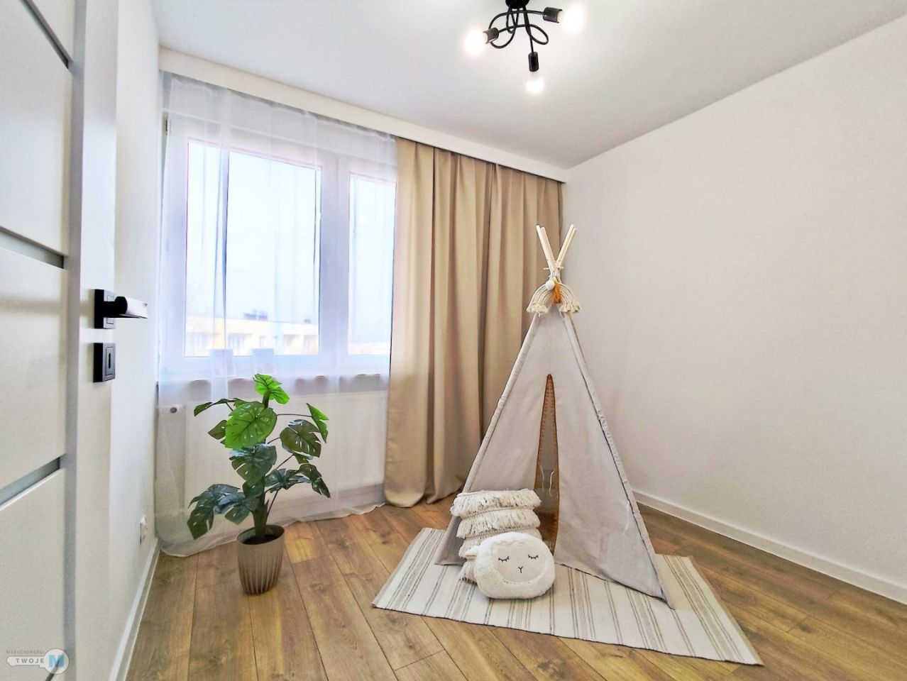 Mieszkanie 3-pokojowe Busko-Zdrój Centrum. Zdjęcie 4