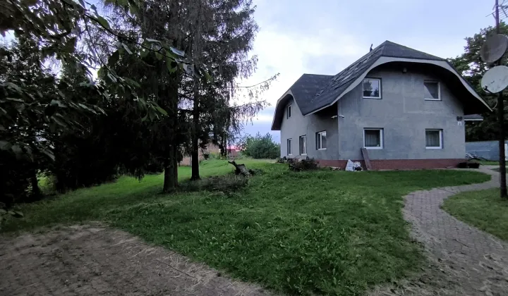 siedlisko, 5 pokoi Tuszyn Tuszyn-Las, ul. ks. Piotra Ściegiennego
