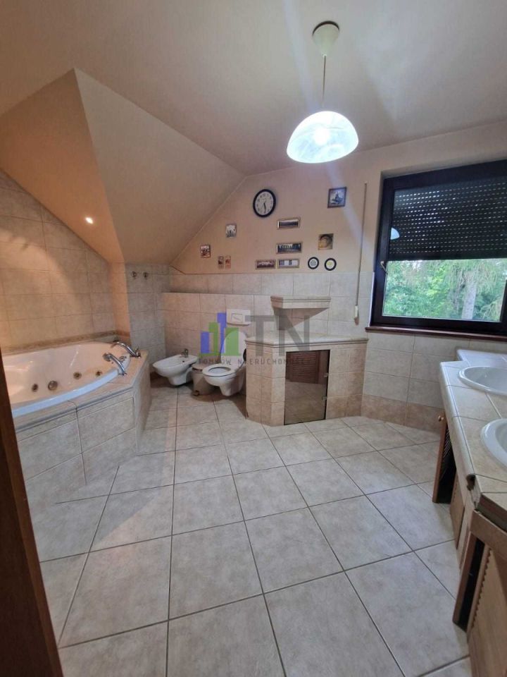 dom wolnostojący, 7 pokoi Kiełczów. Zdjęcie 8