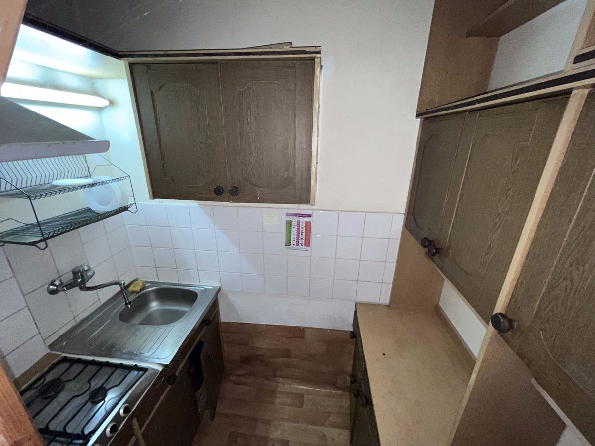 kamienica, 2 pokoje Łask, pl. 11 Listopada. Zdjęcie 9