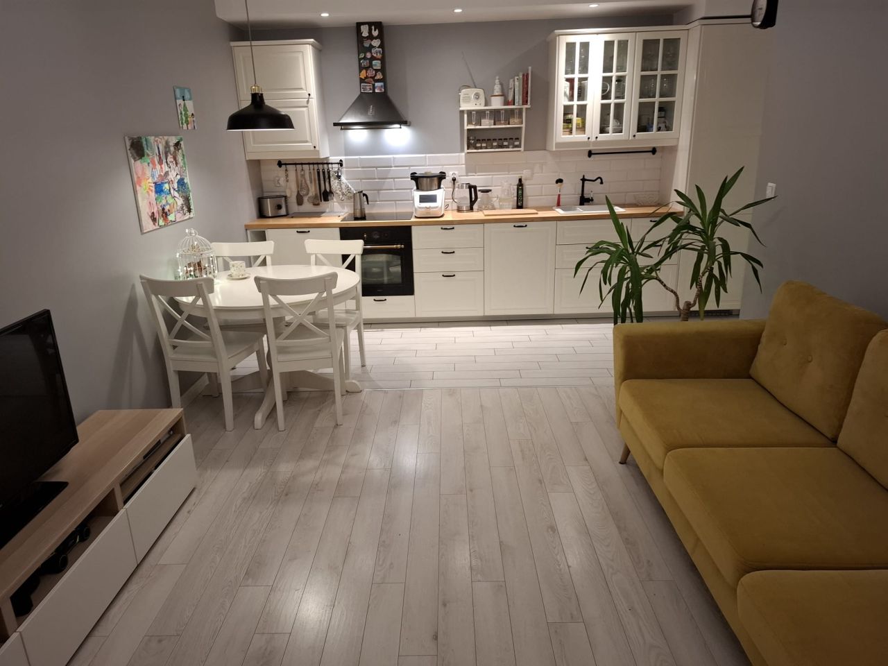 Mieszkanie 3-pokojowe Kraków Górka Narodowa, ul. Stefana Banacha. Zdjęcie 4