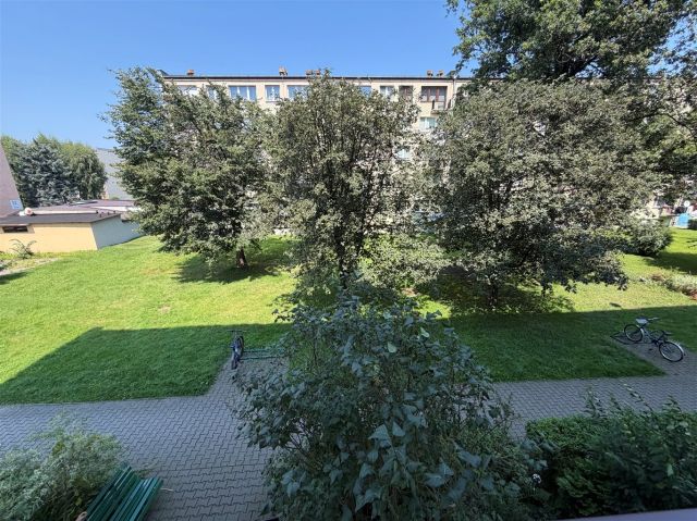 Mieszkanie 3-pokojowe Kęty, os. 700-lecia. Zdjęcie 13