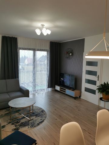 Mieszkanie 5-pokojowe Śledziejowice. Zdjęcie 1