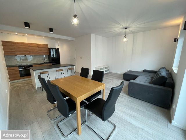 Mieszkanie 4-pokojowe Marki, ul. Kozacka. Zdjęcie 1