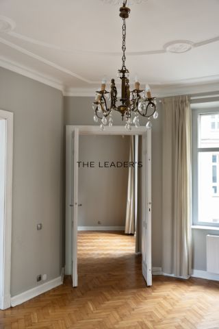 Mieszkanie 4-pokojowe Warszawa Śródmieście, ul. Piękna. Zdjęcie 4