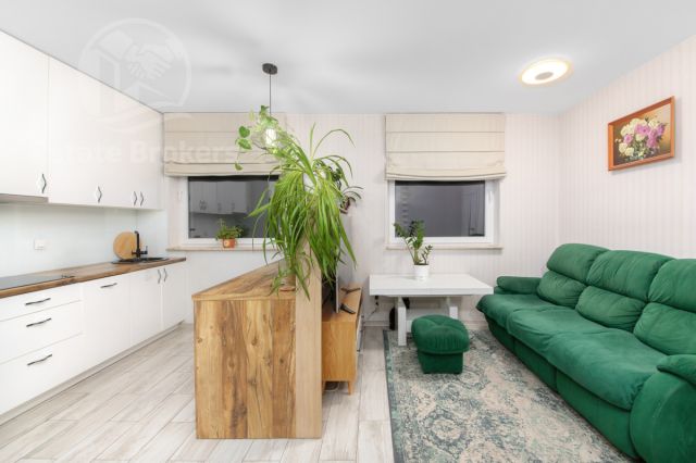 Mieszkanie 4-pokojowe Wrocław Stabłowice, ul. Lubomierska. Zdjęcie 1